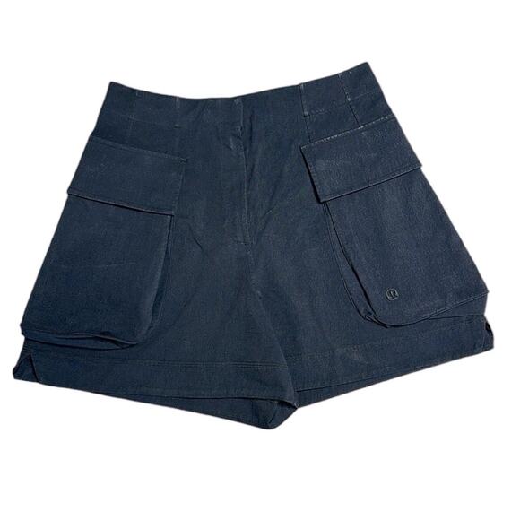 LULULEMON Black Relaxed Fit Super High-Rise Cargo Short Women’s - Picture 1 of 7